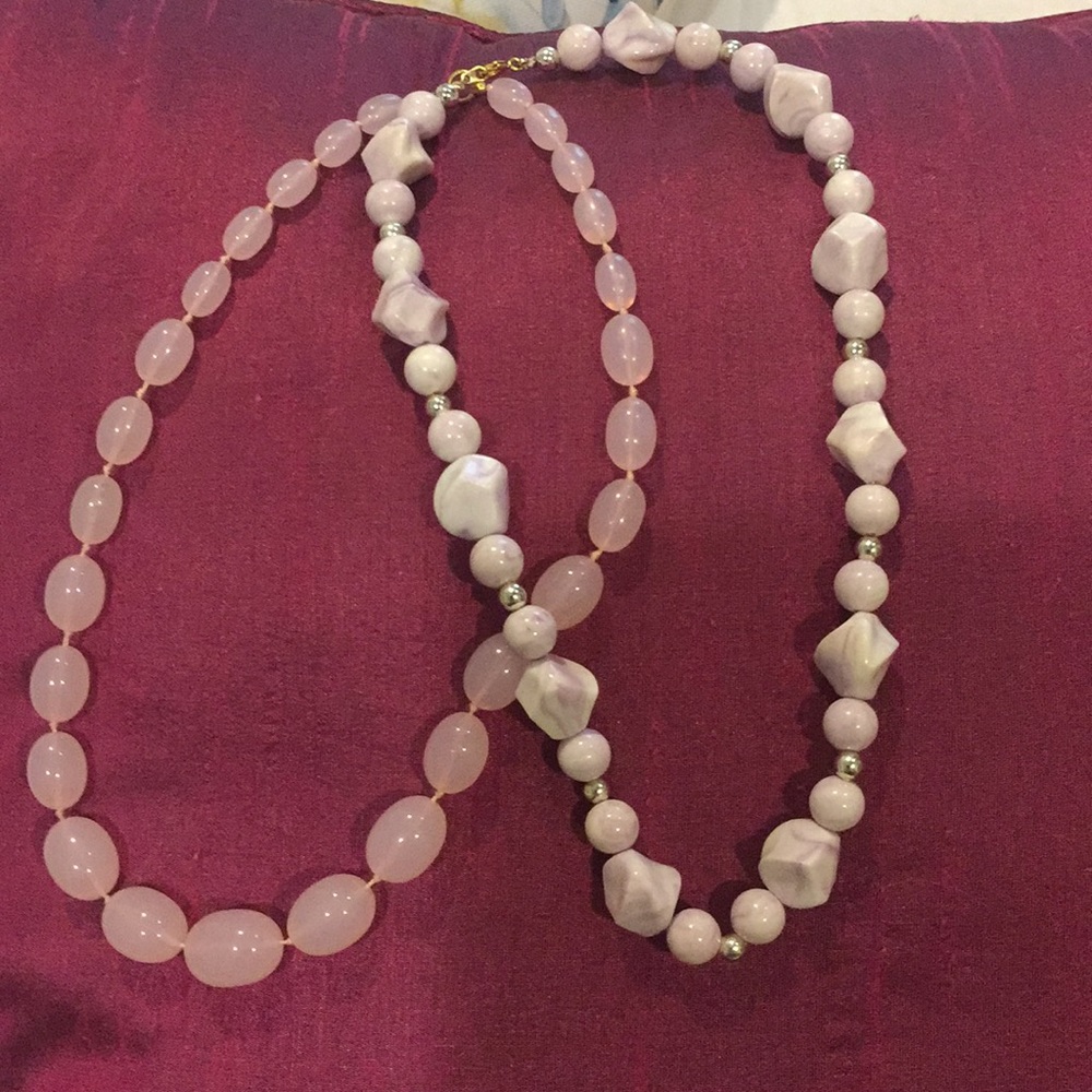 Lot of 2 Vintage bead necklaces